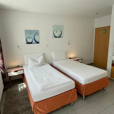 Avenue Gaestehaus * Chemnitz