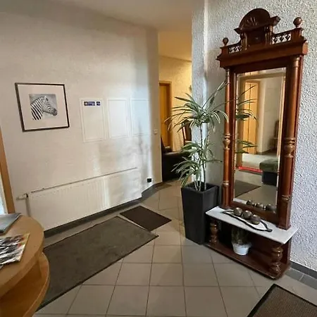 Avenue Gaestehaus イン ケムニッツ