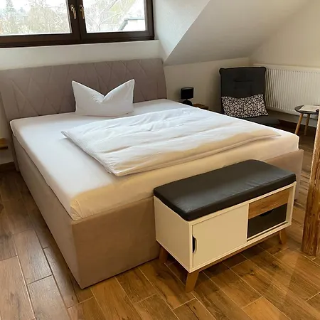 Avenue Gaestehaus Guest house *